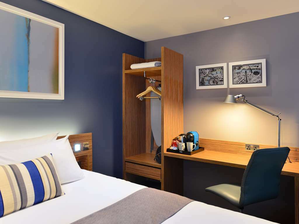 Travelodge London City Airport Londres Quarto foto